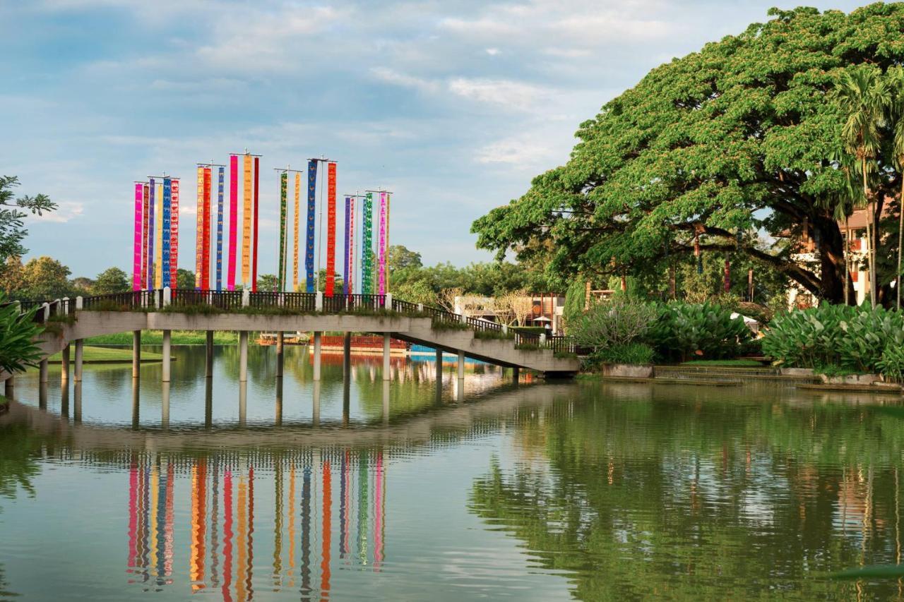 Le Meridien Chiang Rai Resort, Thailand Экстерьер фото The bridge of the university
