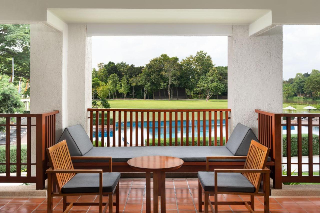Le Meridien Chiang Rai Resort, Thailand Экстерьер фото A balcony at the hotel