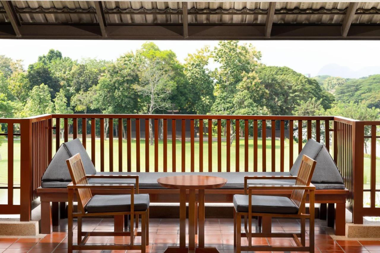 Le Meridien Chiang Rai Resort, Thailand Экстерьер фото A balcony at the hotel
